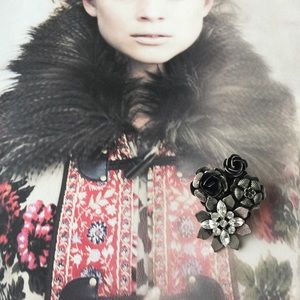 New listing! Vintage brooch